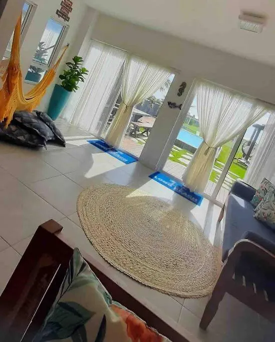 Casa Long Beach! Totalmente Pe Na Areia. Cabo Frio